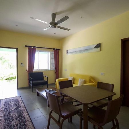 טקמק Surfers Beach Self Catering Chalets מראה חיצוני תמונה