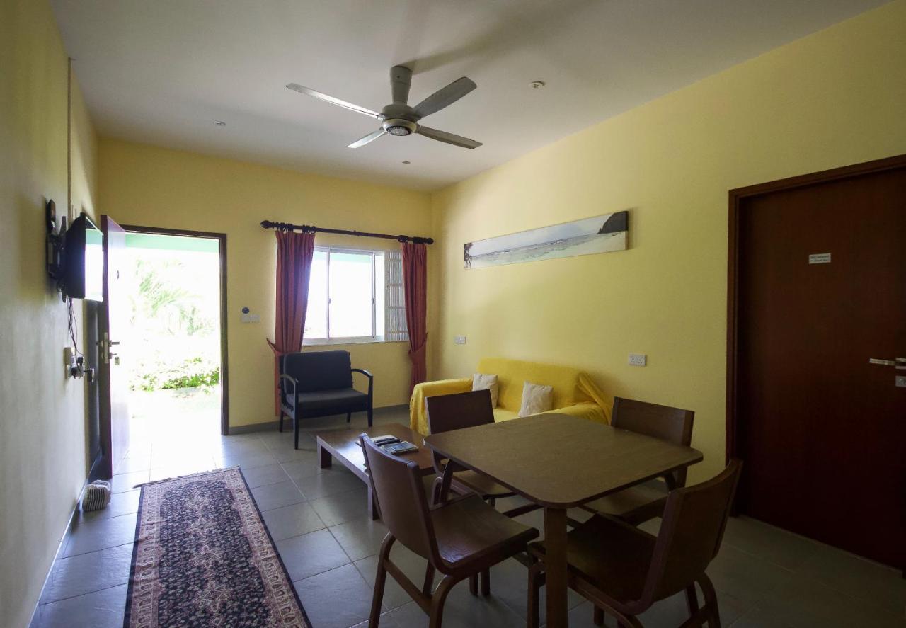 טקמק Surfers Beach Self Catering Chalets מראה חיצוני תמונה