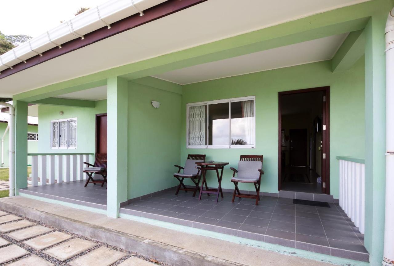 טקמק Surfers Beach Self Catering Chalets מראה חיצוני תמונה